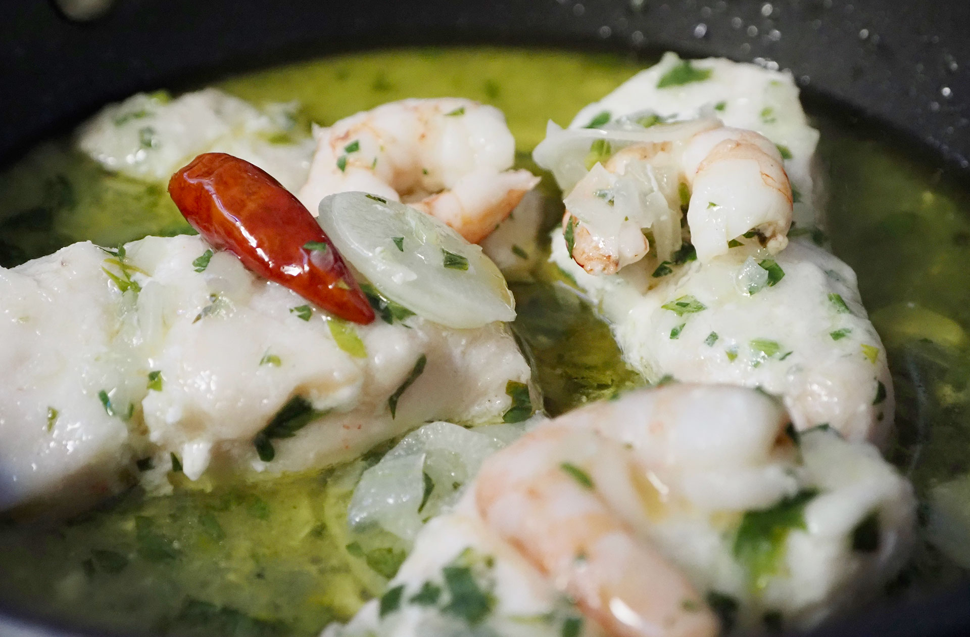 la_clasica_palencia_merluza_con_gambas